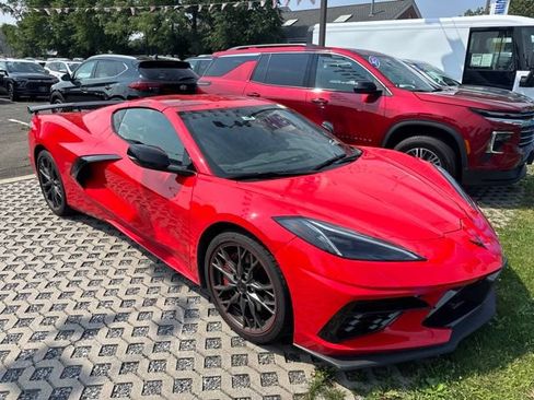Used 2025 Chevrolet Corvette Stingray Coupe w/ Z51 Performance Package RWD image 4