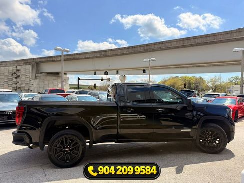 Used 2022 GMC Sierra 1500 Elevation RWD image 9