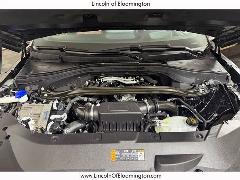 Used 2025 Lincoln Aviator Reserve AWD/4WD image 29
