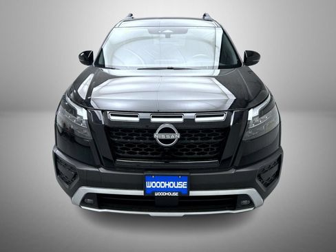 Used 2025 Nissan Pathfinder Rock Creek AWD/4WD image 2