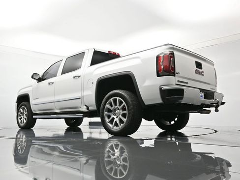 Used 2018 GMC Sierra 1500 Denali image 44