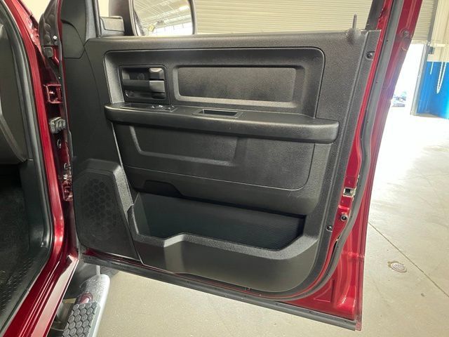 Used 2017 RAM 1500 Express RWD image 14