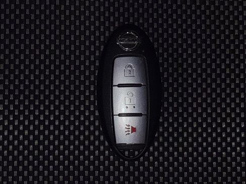 Used 2020 Nissan Pathfinder S FWD image 32