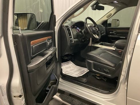 Used 2018 RAM 2500 Laramie w/ Convenience Group AWD/4WD image 27