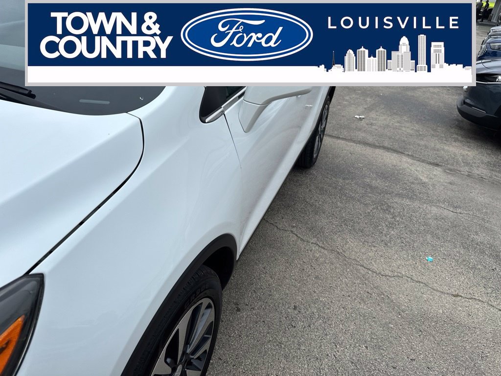 Used 2021 Buick Encore Preferred AWD/4WD image 9