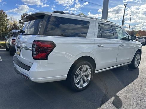 Certified 2024 Ford Expedition Max Platinum image 5