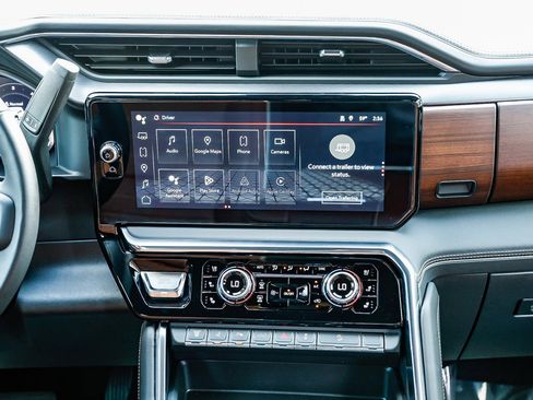 Used 2024 GMC Sierra 3500 Denali Ultimate image 11