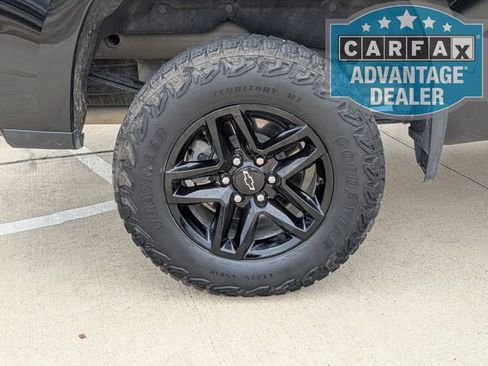 Used 2024 Chevrolet Silverado 1500 LT Trail Boss w/ LT Trail Boss Premium Package AWD/4WD image 4