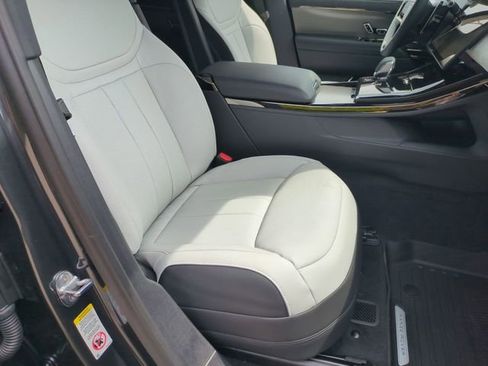 New 2026 Land Rover Range Rover Sport Dynamic SE AWD/4WD image 18