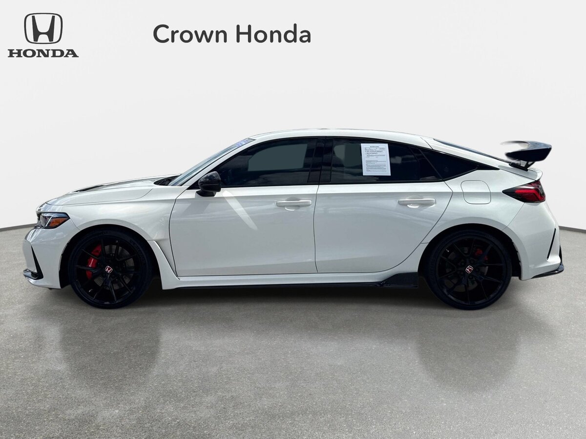 Used 2025 Honda Civic Type R image 2