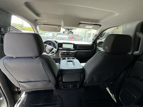Used 2023 Chevrolet Silverado 1500 RST RWD image 31