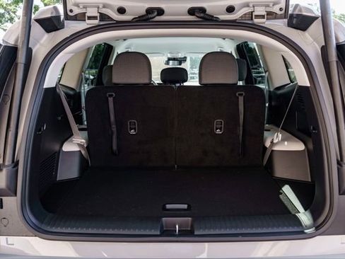 New 2026 Hyundai Ioniq 9 SE image 6