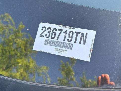 Used 2024 Honda HR-V Sport image 3