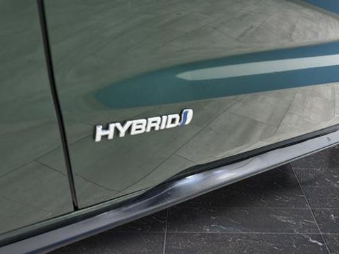 Used 2021 Toyota Sienna Platinum image 40