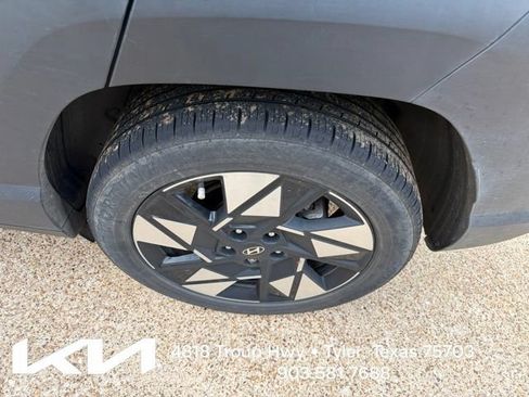 Used 2024 Hyundai Kona SEL w/ Convenience Package FWD image 8