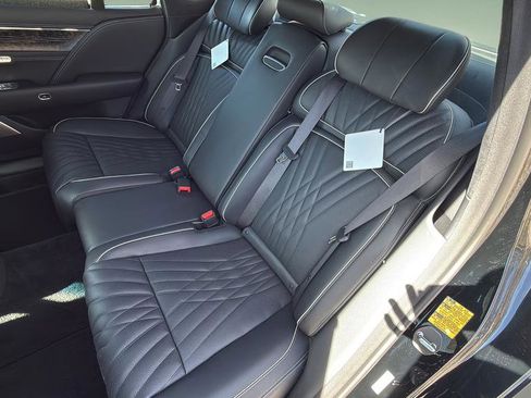 New 2026 Genesis G90 3.5T image 9