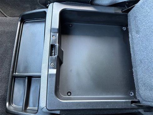 Used 2024 RAM 3500 Big Horn image 28