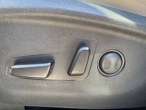 Used 2017 Kia Sorento EX w/ EX V6 Premium Package AWD/4WD image 10
