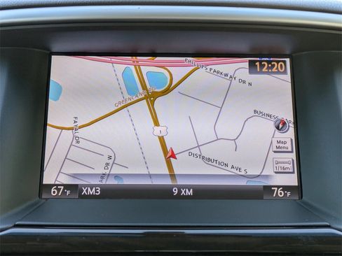 Used 2015 Nissan Pathfinder SL w/ SL Tech Package image 30