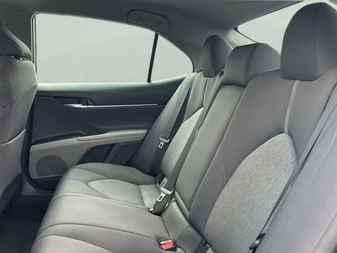 Used 2022 Toyota Camry LE FWD image 16