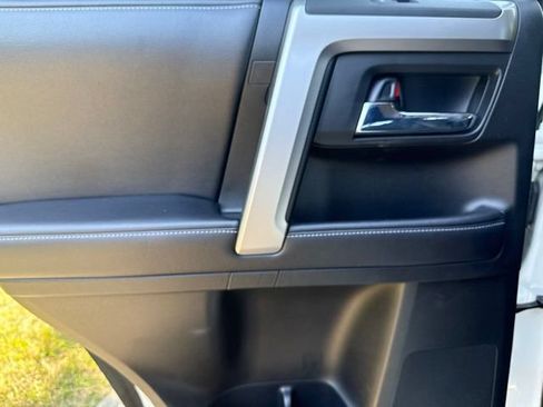 Used 2018 Toyota 4Runner Limited AWD/4WD image 46