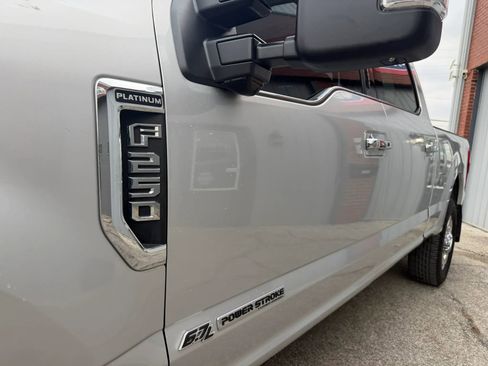 Used 2018 Ford F250 Platinum w/ Platinum Ultimate Package image 19
