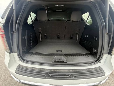 Used 2025 Chevrolet Tahoe LT AWD/4WD image 65