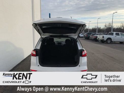 Used 2021 Chevrolet Equinox LS w/ LS Convenience Package image 7