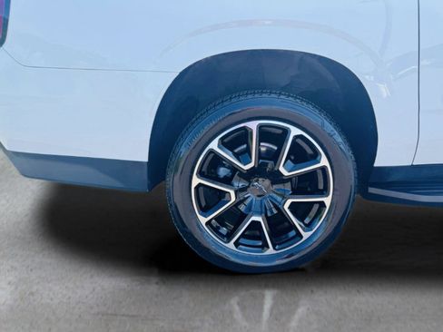 Used 2023 Chevrolet Suburban RST image 37