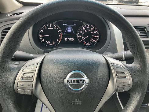 Used 2014 Nissan Altima 2.5 S w/ Display Audio Package image 18