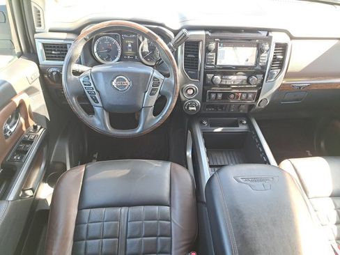 Used 2017 Nissan Titan Platinum Reserve image 19
