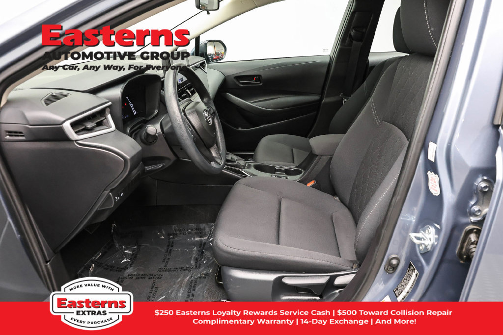 Used 2026 Toyota Corolla LE FWD image 14