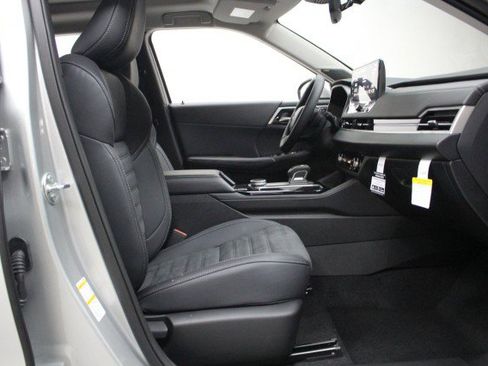 New 2026 Mitsubishi Outlander SE FWD image 18