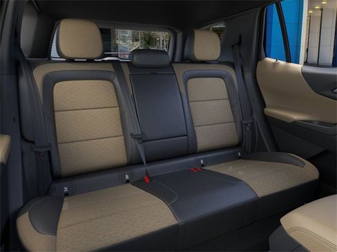New 2026 Chevrolet Equinox ACTIV w/ Convenience Package III image 17