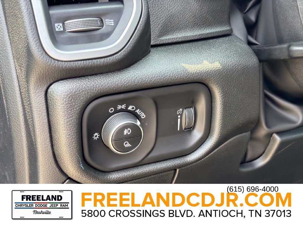 New 2026 RAM 1500 Express AWD/4WD image 23
