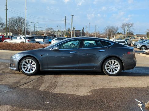 Used 2017 Tesla Model S P100D image 5