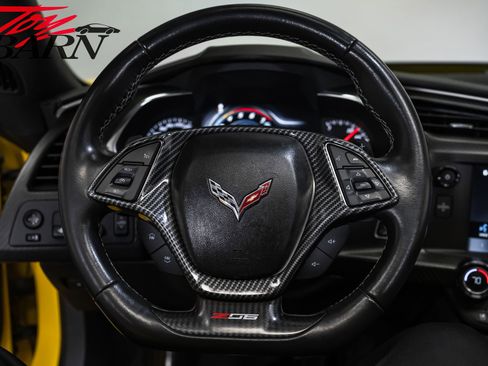 Used 2015 Chevrolet Corvette Z06 w/ 2LZ Preferred Equipment Group image 39