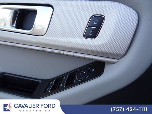 Used 2026 Ford Explorer Active w/ Active Comfort Package AWD/4WD image 15