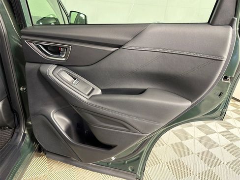 Used 2022 Subaru Forester Touring image 18