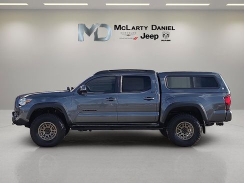 Used 2023 Toyota Tacoma Trail Edition image 3