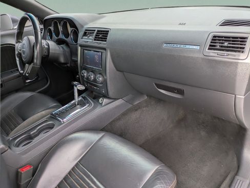 Used 2014 Dodge Challenger R/T image 13