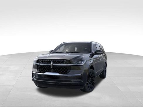 New 2026 Lincoln Navigator Reserve image 32