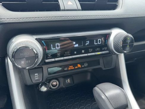 Used 2023 Toyota RAV4 AWD Hybrid image 43