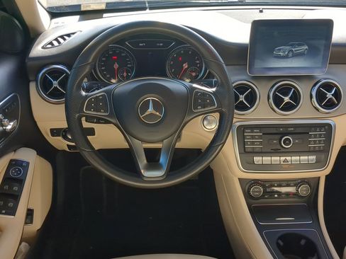 Used 2018 Mercedes-Benz GLA 250 image 22