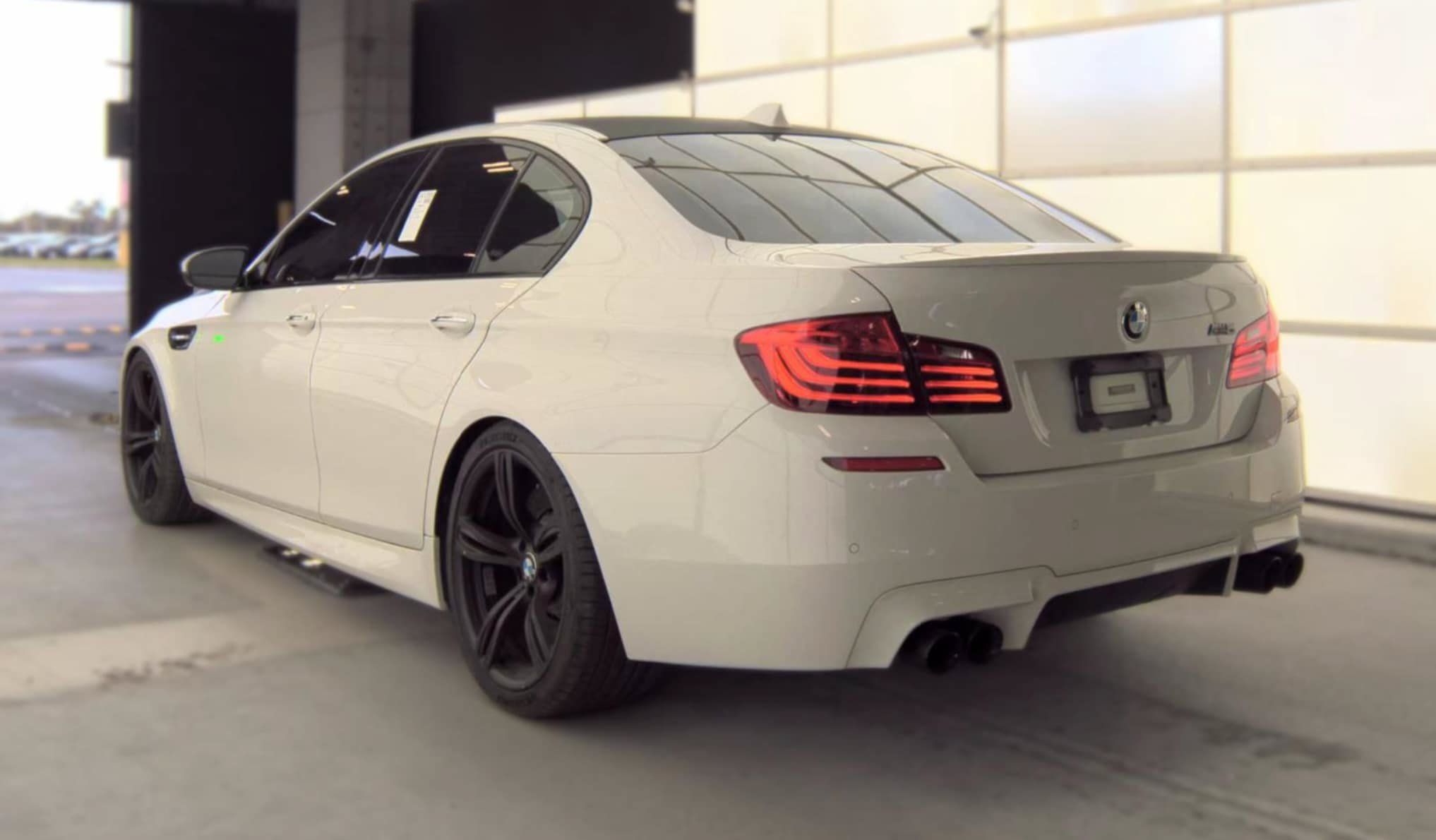 Used 2016 BMW M5 RWD image 12