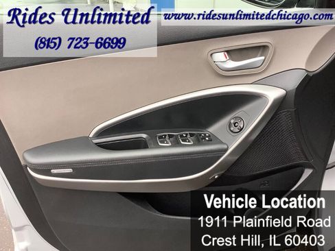 Used 2014 Hyundai Santa Fe GLS image 11