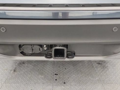 Used 2024 Ford Explorer XLT w/ Equipment Group 202A AWD/4WD image 16