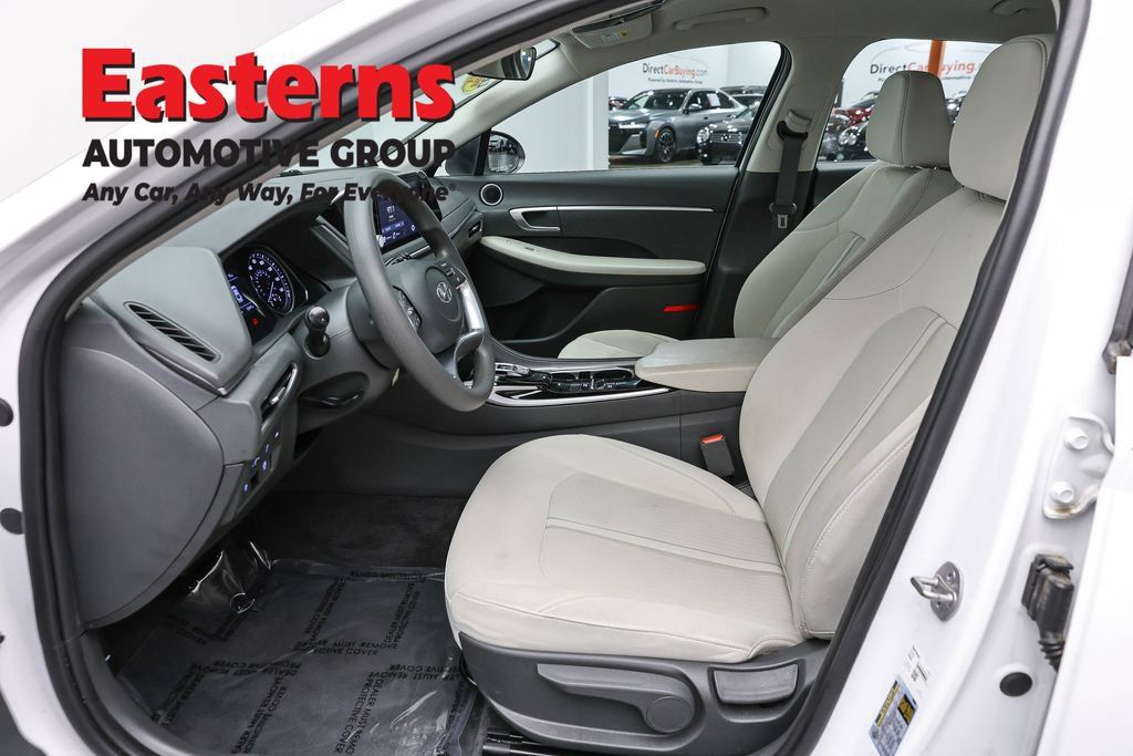 Used 2023 Hyundai Sonata SE FWD image 14