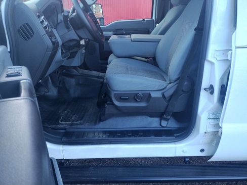 Used 2013 Ford F250 XLT w/ Advanced Security Group image 9