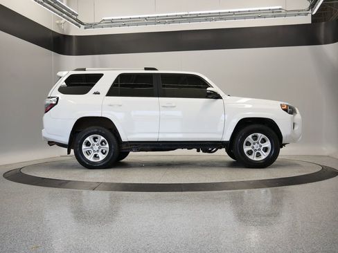 Used 2020 Toyota 4Runner SR5 Premium image 47